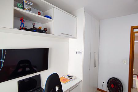 quarto 1 de apartamento à venda com 3 quartos, 78m² em Pechincha, Rio de Janeiro