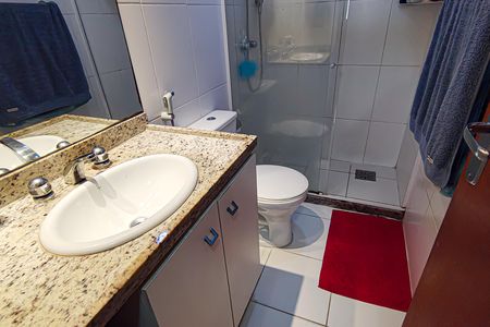 Apartamento à venda com 78m², 3 quartos e 1 vaga Apartamento à venda com 78m², 3 quartos e 1 vagaBanheiro