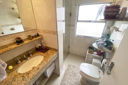 Apartamento à venda com 105m², 2 quartos e 1 vaga Apartamento à venda com 105m², 2 quartos e 1 vagaBanheiro Social