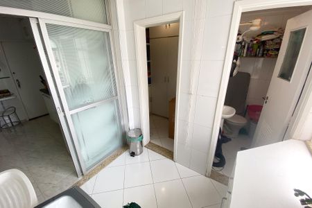 Apartamento à venda com 105m², 2 quartos e 1 vaga Apartamento à venda com 105m², 2 quartos e 1 vagaÁrea de Serviço