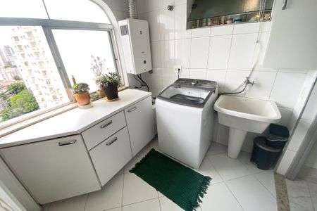 Apartamento à venda com 105m², 2 quartos e 1 vaga Apartamento à venda com 105m², 2 quartos e 1 vagaÁrea de Serviço