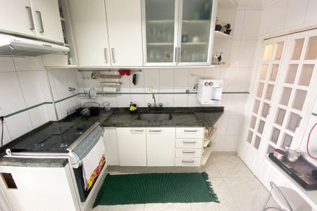 Apartamento à venda com 105m², 2 quartos e 1 vaga Apartamento à venda com 105m², 2 quartos e 1 vagaCozinha