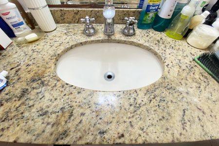 Apartamento à venda com 105m², 2 quartos e 1 vaga Apartamento à venda com 105m², 2 quartos e 1 vagaBanheiro Suíte