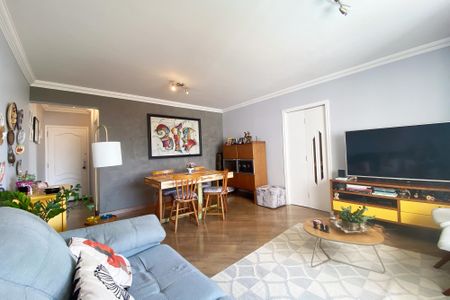Apartamento à venda com 105m², 2 quartos e 1 vaga Apartamento à venda com 105m², 2 quartos e 1 vagaSala