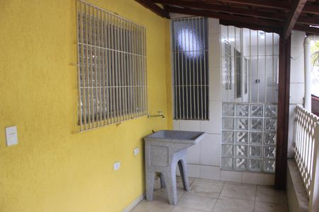 Casa para alugar com 90m², 2 quartos e sem vagaÁrea de serviço