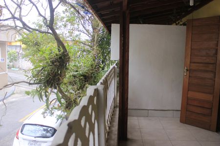 Casa para alugar com 90m², 2 quartos e sem vagaÁrea de serviço