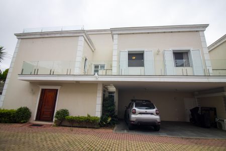 Casa de condomínio à venda com 315m², 5 quartos e 3 vagasGaragem e Fachada Interna do Condominio