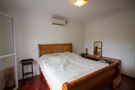 Casa de condomínio à venda com 315m², 5 quartos e 3 vagasQuarto 4 - Suíte 2