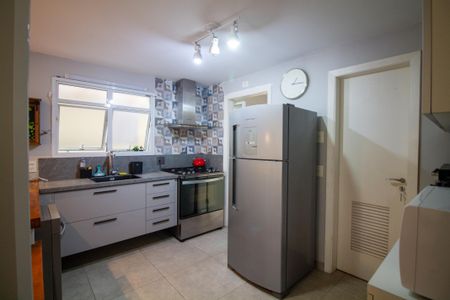 Casa de condomínio à venda com 315m², 5 quartos e 3 vagasCozinha