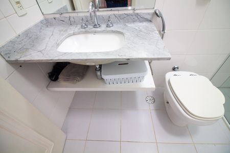 Casa de condomínio à venda com 315m², 5 quartos e 3 vagasBanheiro da Suíte 1