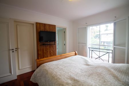 Casa de condomínio à venda com 315m², 5 quartos e 3 vagasQuarto 4 - Suíte 2