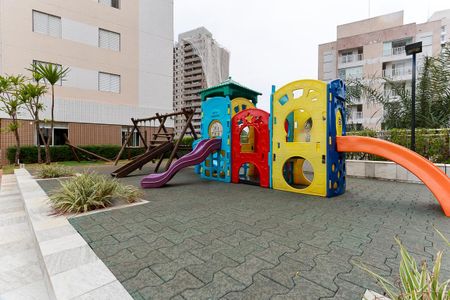 Apartamento à venda com 118m², 3 quartos e 2 vagasÁrea comum - Playground
