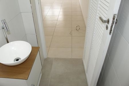 Banheiro de kitnet/studio à venda com 1 quarto, 40m² em Vila Buarque, São Paulo