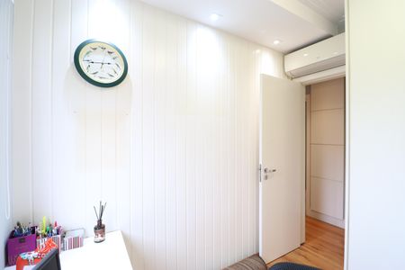 Apartamento à venda com 85m², 3 quartos e 2 vagasQuarto 2