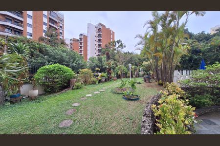 Apartamento à venda com 85m², 3 quartos e 2 vagas Apartamento à venda com 85m², 3 quartos e 2 vagasJardim