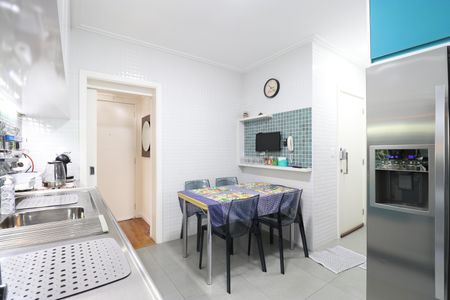Apartamento à venda com 85m², 3 quartos e 2 vagasCozinha