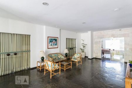 Apartamento à venda com 85m², 3 quartos e 2 vagas Apartamento à venda com 85m², 3 quartos e 2 vagasHall de entrada