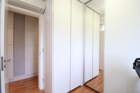 Apartamento à venda com 85m², 3 quartos e 2 vagasQuarto 2