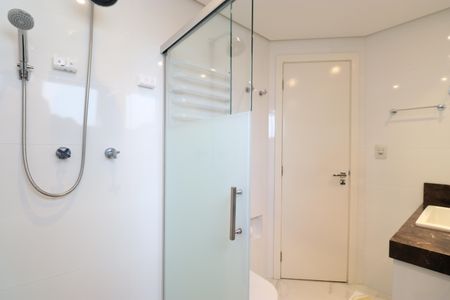 Apartamento à venda com 85m², 3 quartos e 2 vagasBanheiro da Suíte