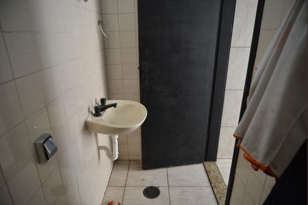 Casa para alugar com 172m², 3 quartos e 2 vagasBanheiro de Serviço