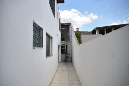 Casa para alugar com 172m², 3 quartos e 2 vagasCorredor