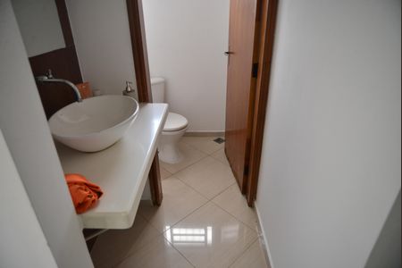 Casa para alugar com 172m², 3 quartos e 2 vagasLavabo