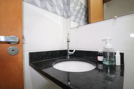 Apartamento à venda com 100m², 2 quartos e 2 vagasBanheiro