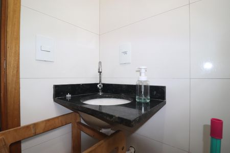 Apartamento à venda com 100m², 2 quartos e 2 vagasLavabo