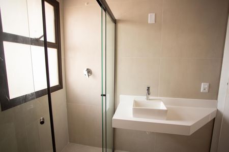 Apartamento à venda com 122m², 3 quartos e 3 vagas Apartamento à venda com 122m², 3 quartos e 3 vagasBANHEIRO