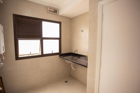 Apartamento à venda com 122m², 3 quartos e 3 vagas Apartamento à venda com 122m², 3 quartos e 3 vagasÁREA DE SERVIÇO