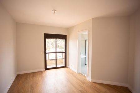 Apartamento à venda com 122m², 3 quartos e 3 vagas Apartamento à venda com 122m², 3 quartos e 3 vagasQUARTO 1- SUÍTE