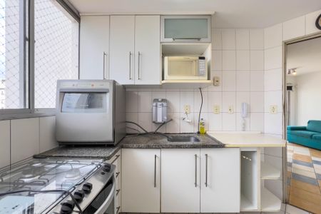 Apartamento para alugar com 53m², 2 quartos e 1 vaga Apartamento para alugar com 53m², 2 quartos e 1 vagaCozinha e área de serviço