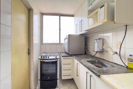 Apartamento para alugar com 53m², 2 quartos e 1 vaga Apartamento para alugar com 53m², 2 quartos e 1 vagaCozinha e área de serviço