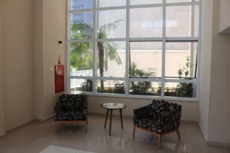 Apartamento à venda com 180m², 3 quartos e 2 vagasHall social