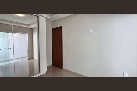 Quarto 2 de apartamento para alugar com 2 quartos, 54m² em Campeche, Florianópolis