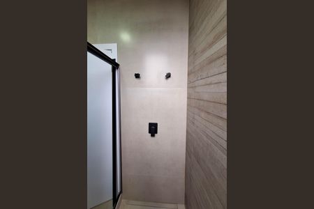 Casa à venda com 250m², 4 quartos e 2 vagas Casa à venda com 250m², 4 quartos e 2 vagasBanheiro da Suíte 1