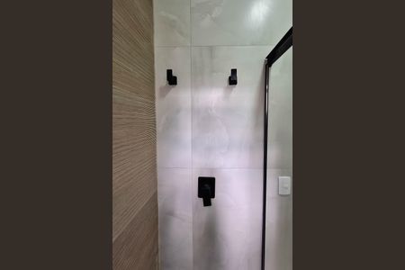 Casa à venda com 250m², 4 quartos e 2 vagas Casa à venda com 250m², 4 quartos e 2 vagasBanheiro da Suíte 2