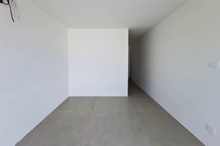 Casa à venda com 250m², 4 quartos e 2 vagas Casa à venda com 250m², 4 quartos e 2 vagasSuíte 3