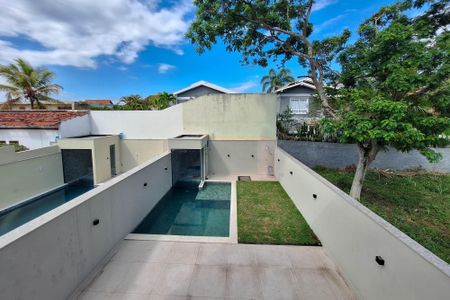 Casa à venda com 250m², 4 quartos e 2 vagas Casa à venda com 250m², 4 quartos e 2 vagasVista da Suíte 3