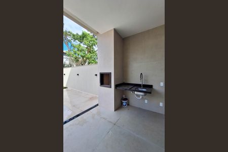 Casa à venda com 250m², 4 quartos e 2 vagas Casa à venda com 250m², 4 quartos e 2 vagasQuintal