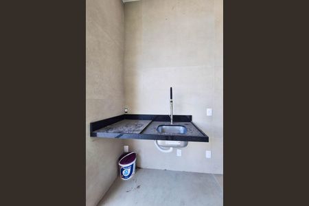 Casa à venda com 250m², 4 quartos e 2 vagas Casa à venda com 250m², 4 quartos e 2 vagasQuintal