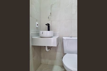 Casa à venda com 250m², 4 quartos e 2 vagas Casa à venda com 250m², 4 quartos e 2 vagasBanheiro da Suíte 2