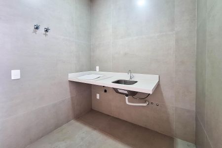 Casa à venda com 250m², 4 quartos e 2 vagas Casa à venda com 250m², 4 quartos e 2 vagasÁrea de Serviço