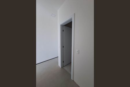 Casa à venda com 250m², 4 quartos e 2 vagas Casa à venda com 250m², 4 quartos e 2 vagasCloset da Suíte 2