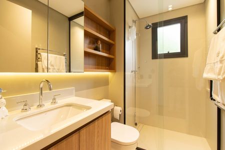 Apartamento à venda com 267m², 4 quartos e 4 vagas Apartamento à venda com 267m², 4 quartos e 4 vagasBanheiro da Suíte 3