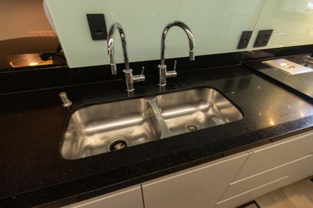 Apartamento à venda com 267m², 4 quartos e 4 vagas Apartamento à venda com 267m², 4 quartos e 4 vagasCozinha