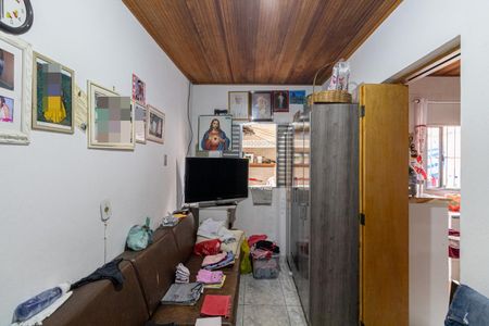 Casa 1 - Sala/Quarto de casa à venda com 3 quartos, 115m² em Vila Nhocuné, São Paulo