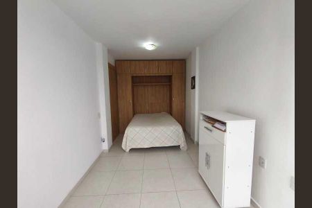 Apartamento à venda com 75m², 3 quartos e 1 vaga