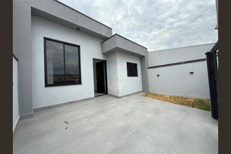 Casa à venda com 75m², 3 quartos e 2 vagas
