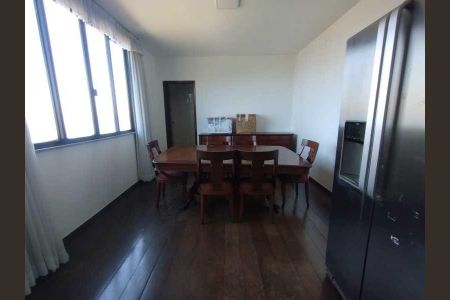 Casa à venda com 5 quartos, 454m² em Jardim Guanabara, Rio de Janeiro